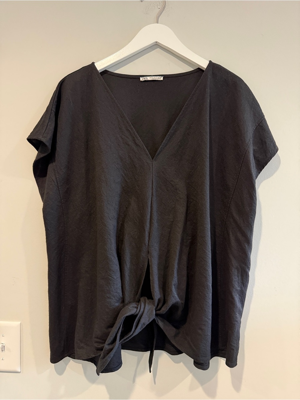 Zara Black Labeled Top Tie Front Flowy XL probably linen blend